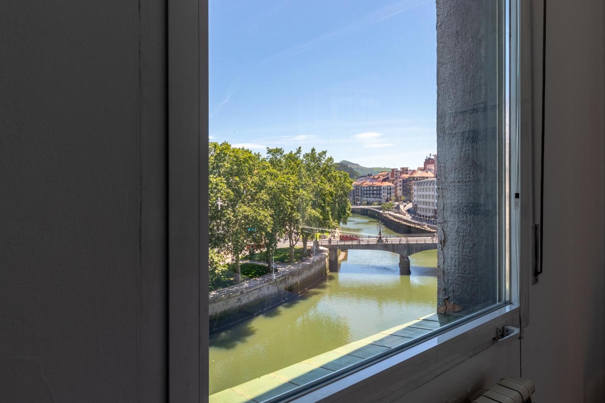 Apartamento Con Vistas A La Ria Більбао Екстер'єр фото